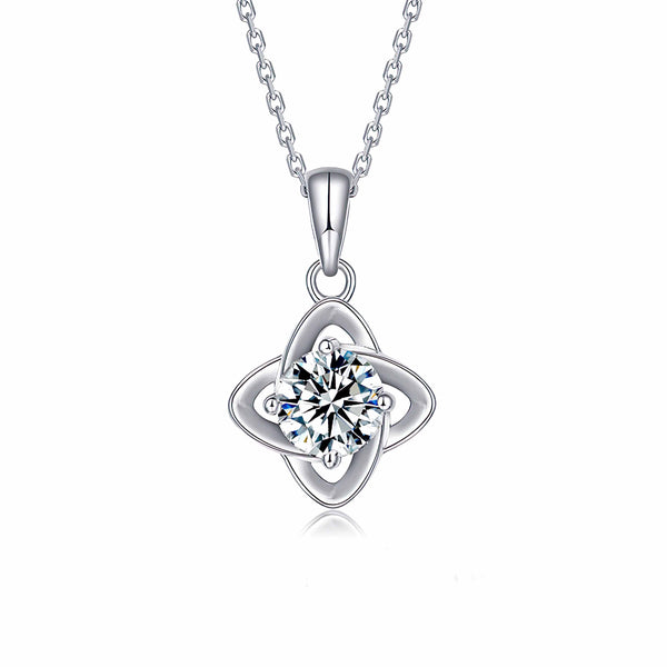 Clovers Moissanite Necklace